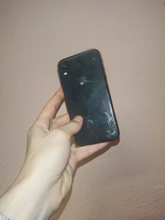 iPhone xr 64gb iCloud lock