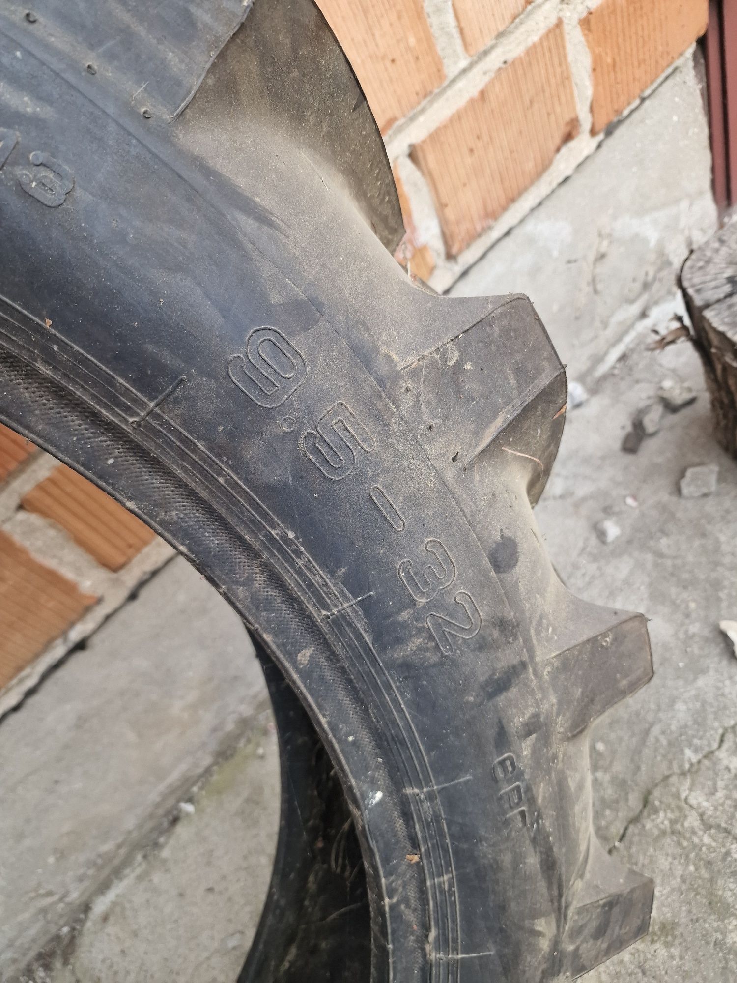 Opony Stomil 9.5-32 nowe
