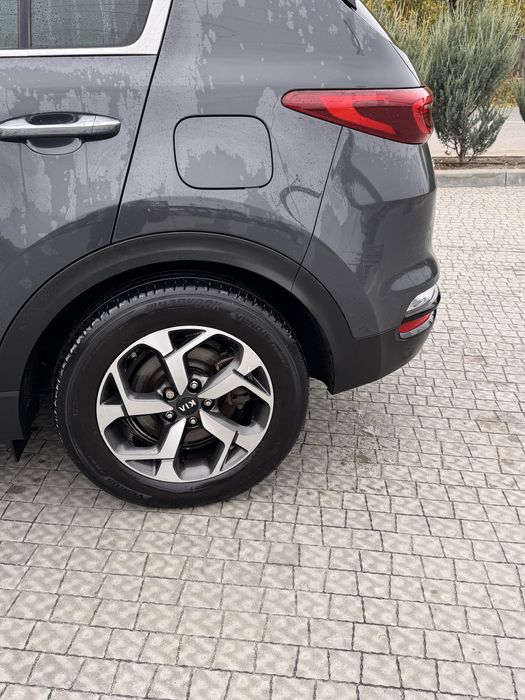 Продам kia sportage 2018 рік дизель 1.6 обєм двигуна