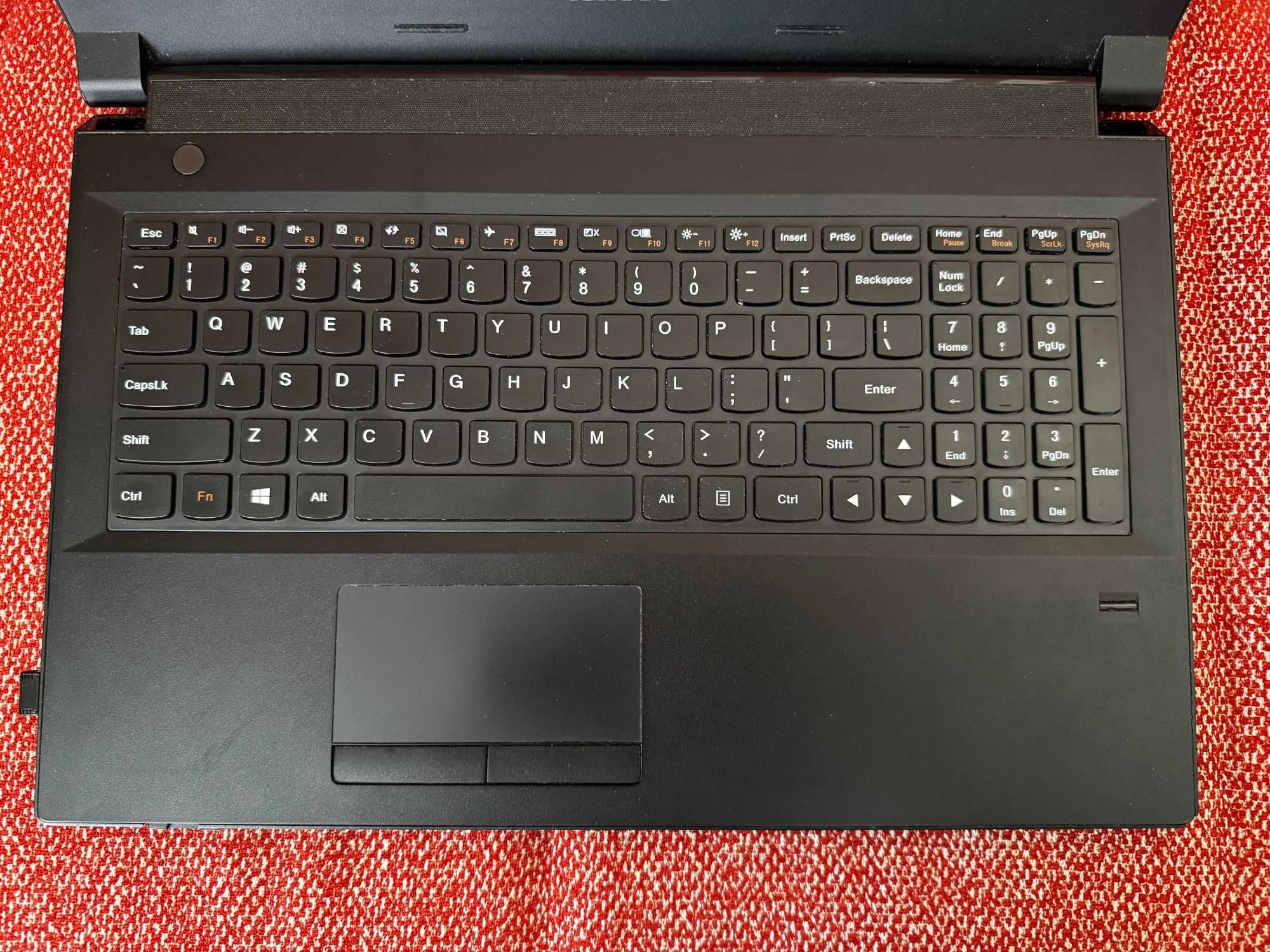 Laptop LENOVO B50-70
