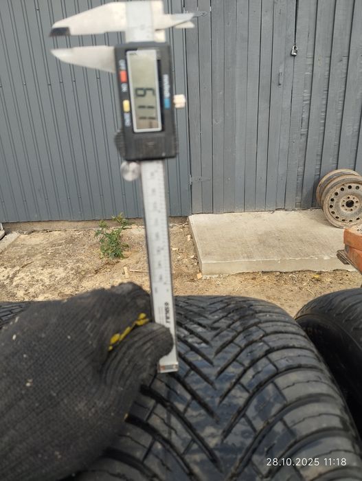 Зимові шини 205-55-r16