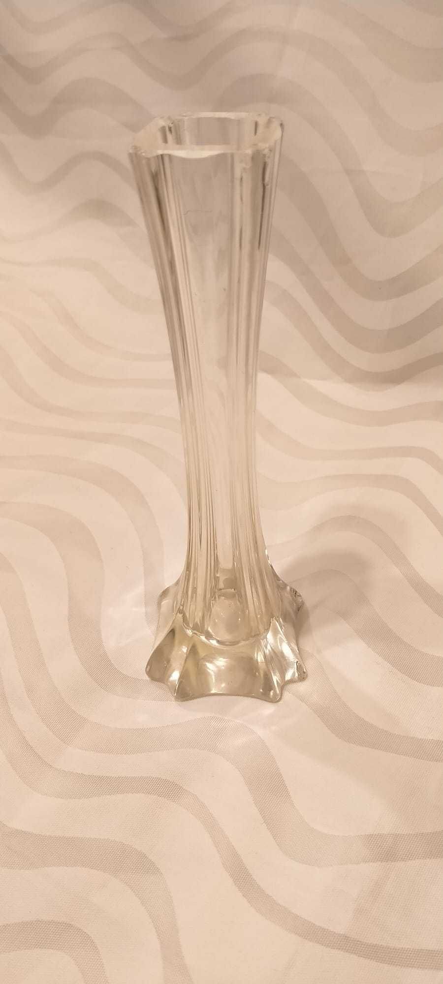Stary wazonik kryształowy z wczesnych lat PRL, wys. 16cm, wierzch-3 cm