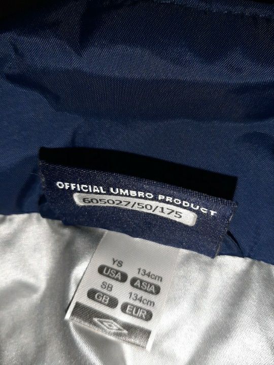 Ветровочки для футболиста umbro .134 р