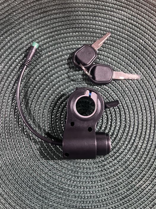 Stacyjka z manetka gazu kukirin g2 max / g2 pro