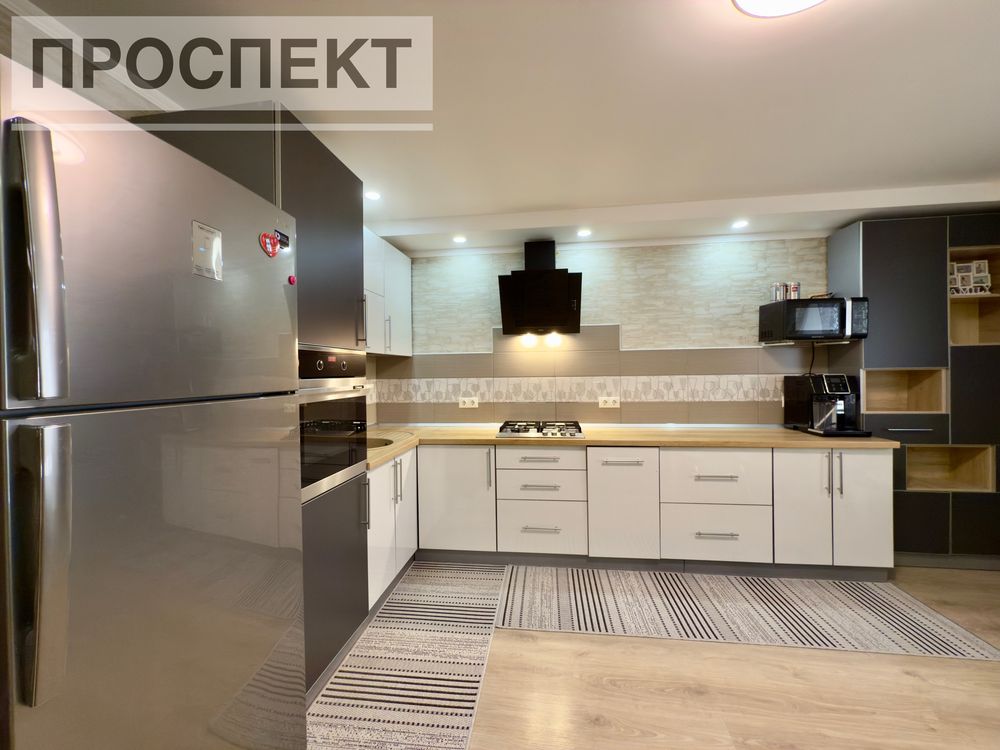 Продам 2-х кімн.квартиру 68 м2 з ремонтом пр-т Лушпи 5. ( Автономка).
