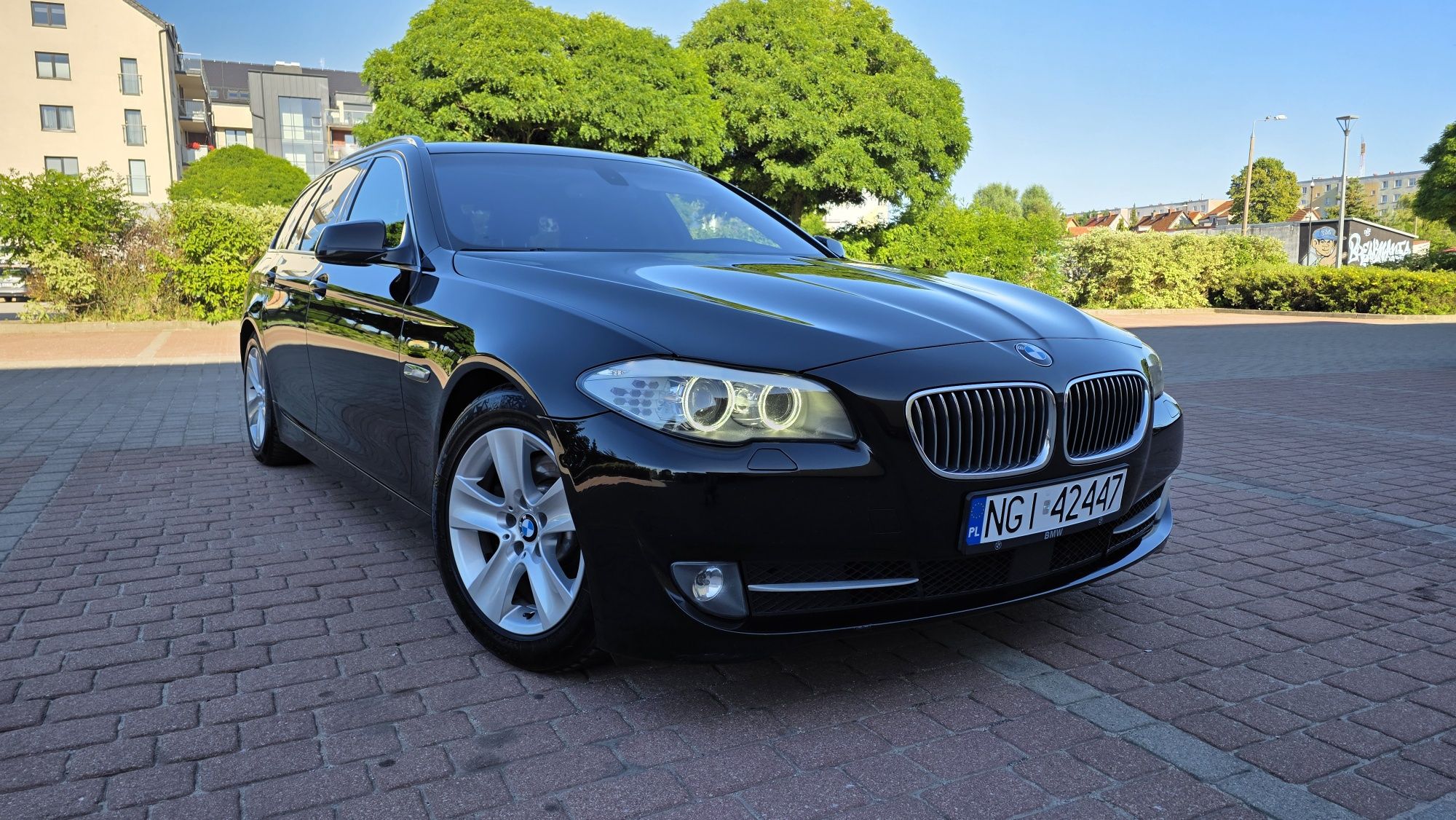 Bmw 5 f11 rok 2011 silnik 2.0 diesel doinwestowana ładna zamiana