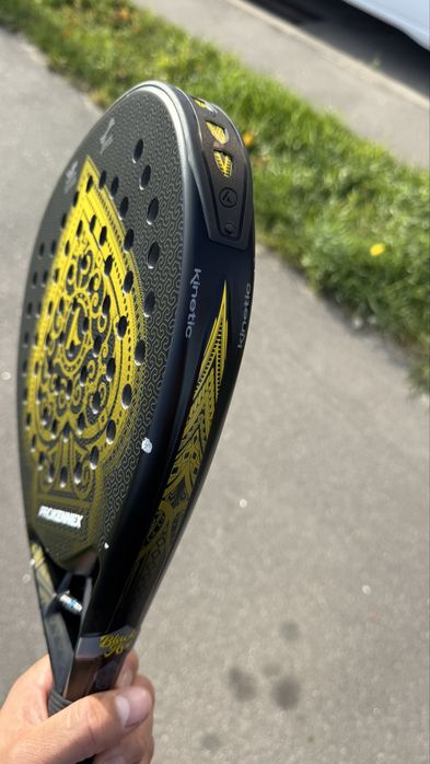 Продам топову ракетку для падел ProKennex Black Ace Gold ручка 4 1/4-2