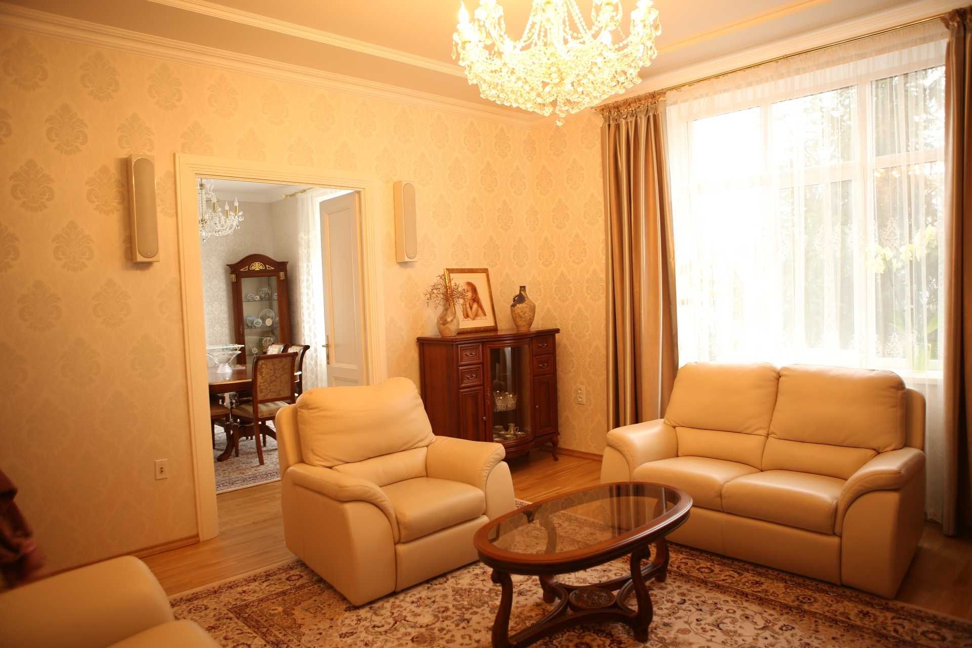 Продаж будинку для великої сім«ї в центрі Івано-Франківська