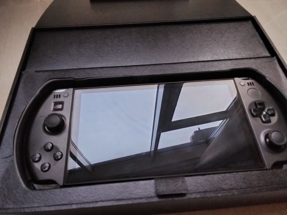 GPD Win 4 8840U 32gb, 1TbAI370 Onexplayer x1pro, Aokzoe A1pro
