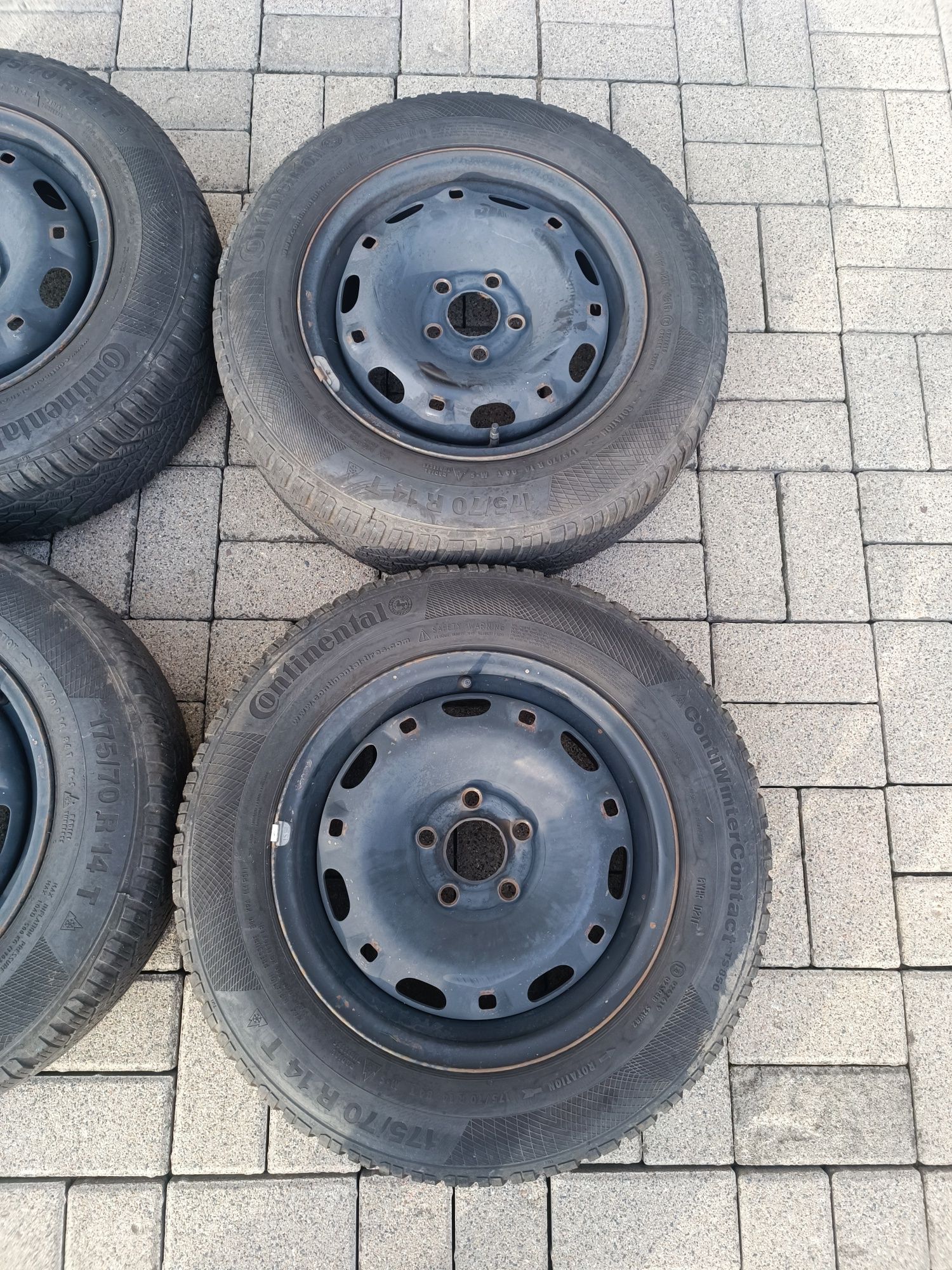 Koła VW 5x100 6Jx14 ET43 opony Continental 175/70 R14