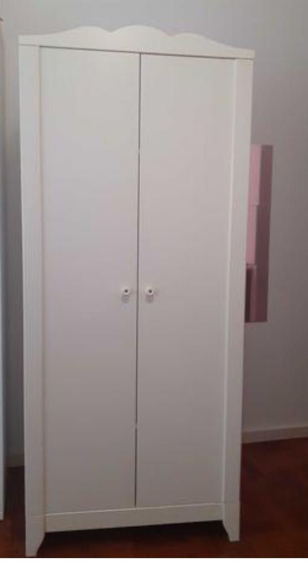 Roupeiro criança ikea