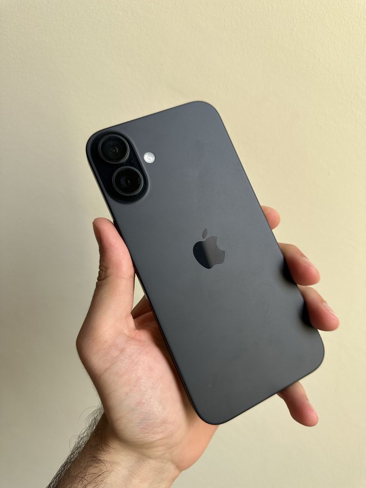 iPhone 16 Plus c/ NOVO