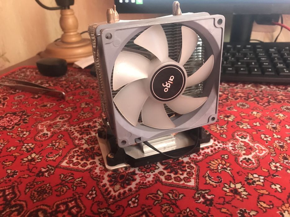 Продам!! кулер Aigo ice200se