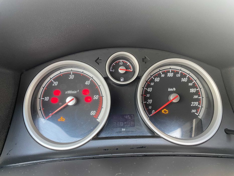 Vendo Opel Astra GTC Sport Van 1.9 CDti 150CV 2 Lugares