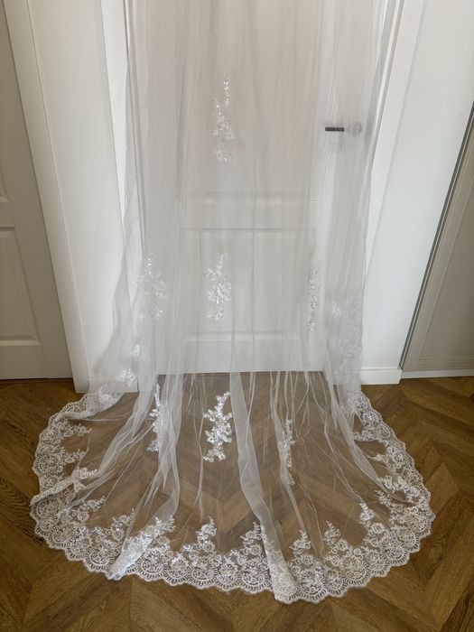 Wesele ślub Welon katedralny z diamencikami