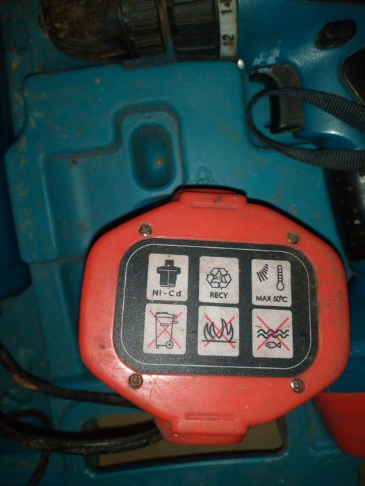 Шуруповерт акумуляторний