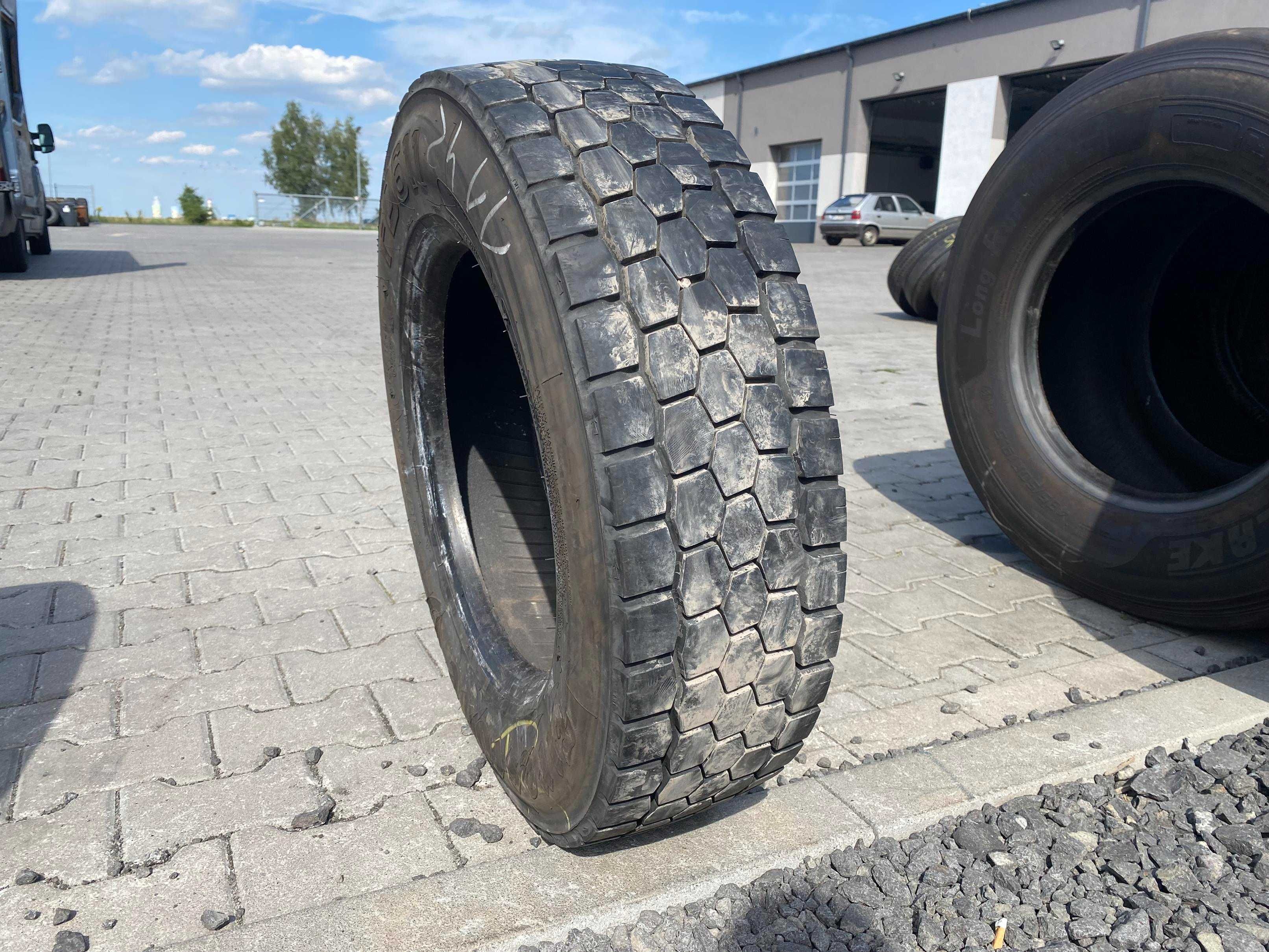 Opona 215/75R17.5 FIRESTONE FD611 Napędowa 9mm
