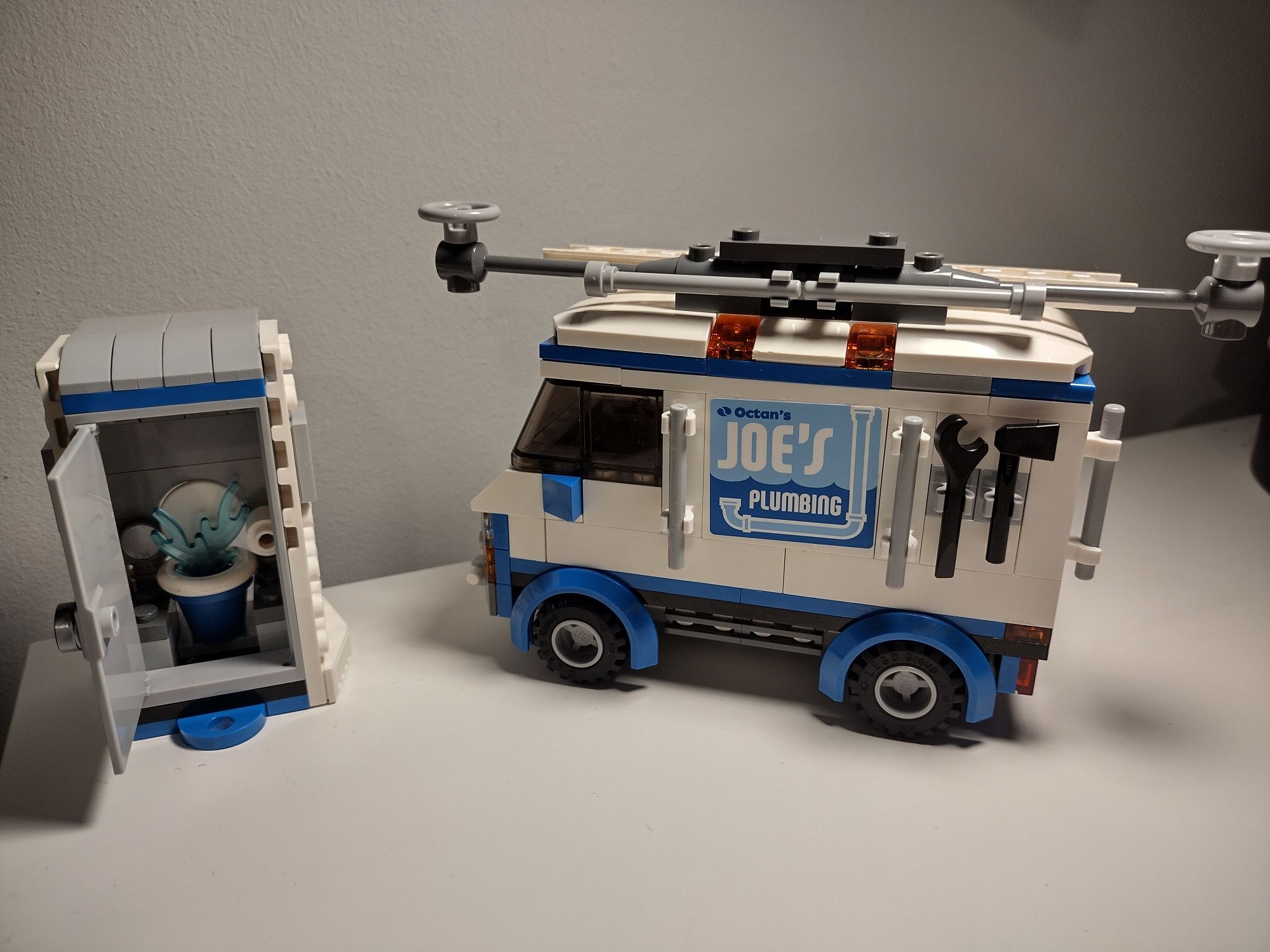 LEGO 70811 The Movie - The Flying Flusher Set