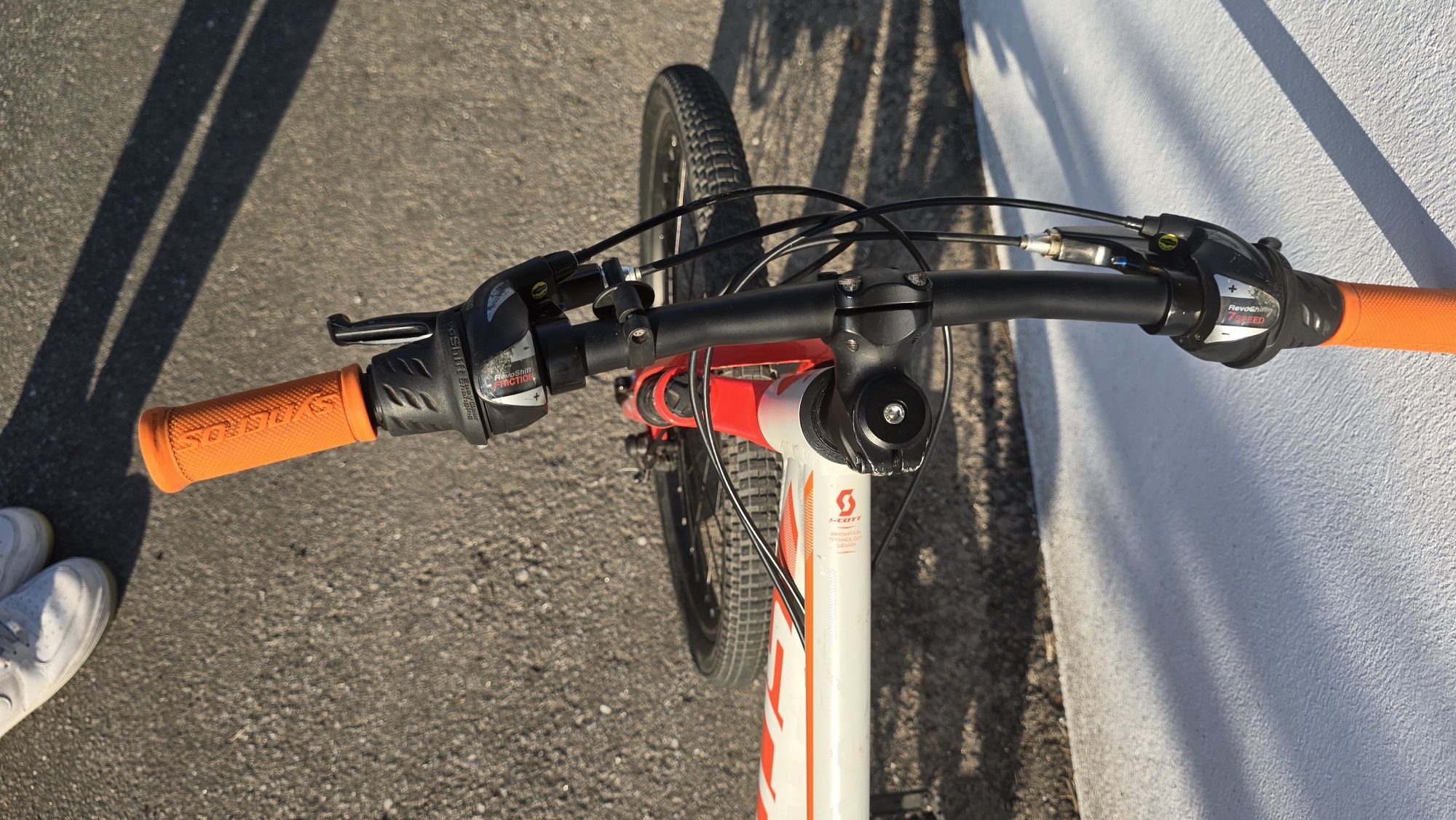 Bicicleta scott scale