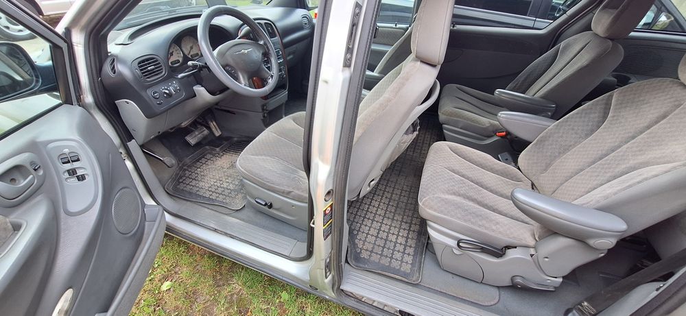 Chrysler Voyager 2.8 crd 7-mio osobowy