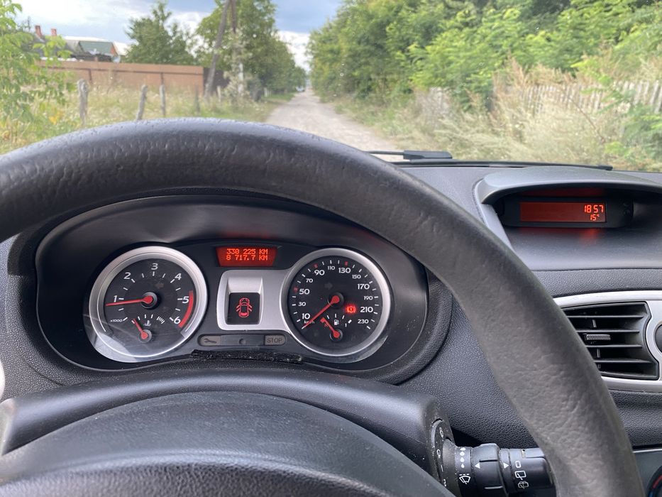 Продам Renault Clio 1.5 dci