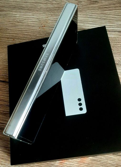 Samsung Galaxy Z Fold 5 (12/512gb) 5G wolne oprogramowanie. Beżowy