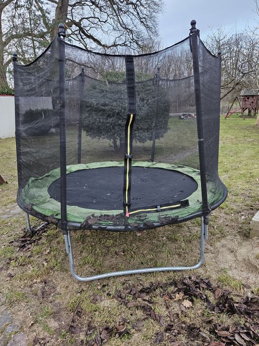 Trampolina ogrodowa