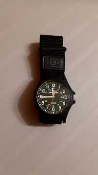 Часы Timex Expedition.