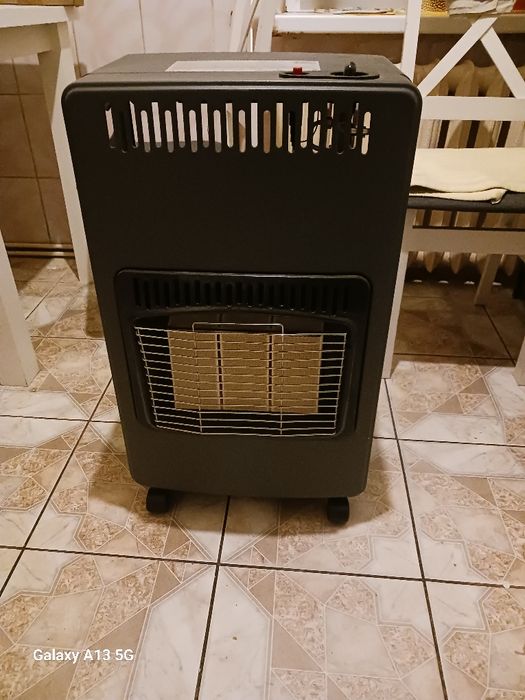 Sprzedam piecyk gazowy 4.2 KW