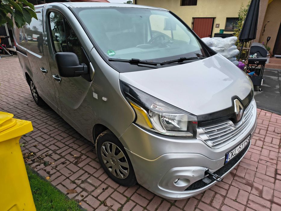Renault Trafic 1.6 blaszak Zadbany uszkodzony silnik HAK
