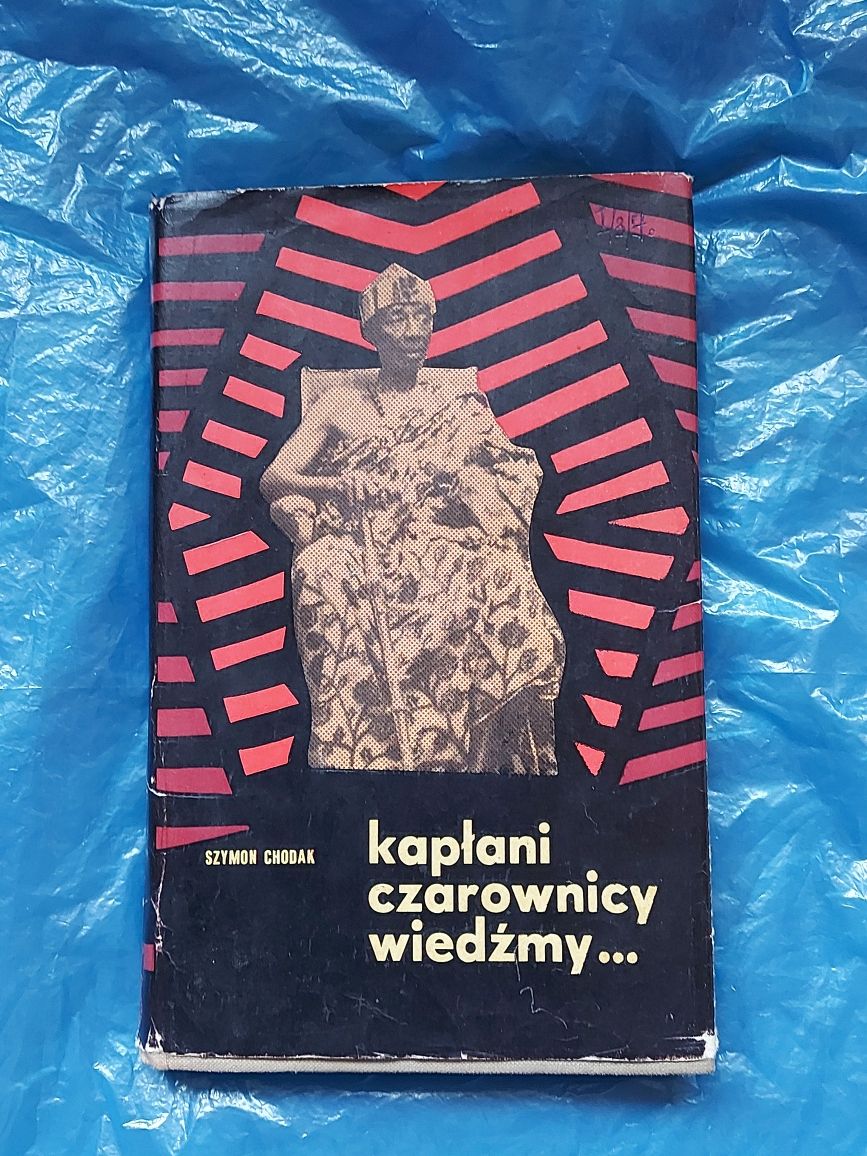 Książka Kapłani czarownicy wiedzmy 1967rok
