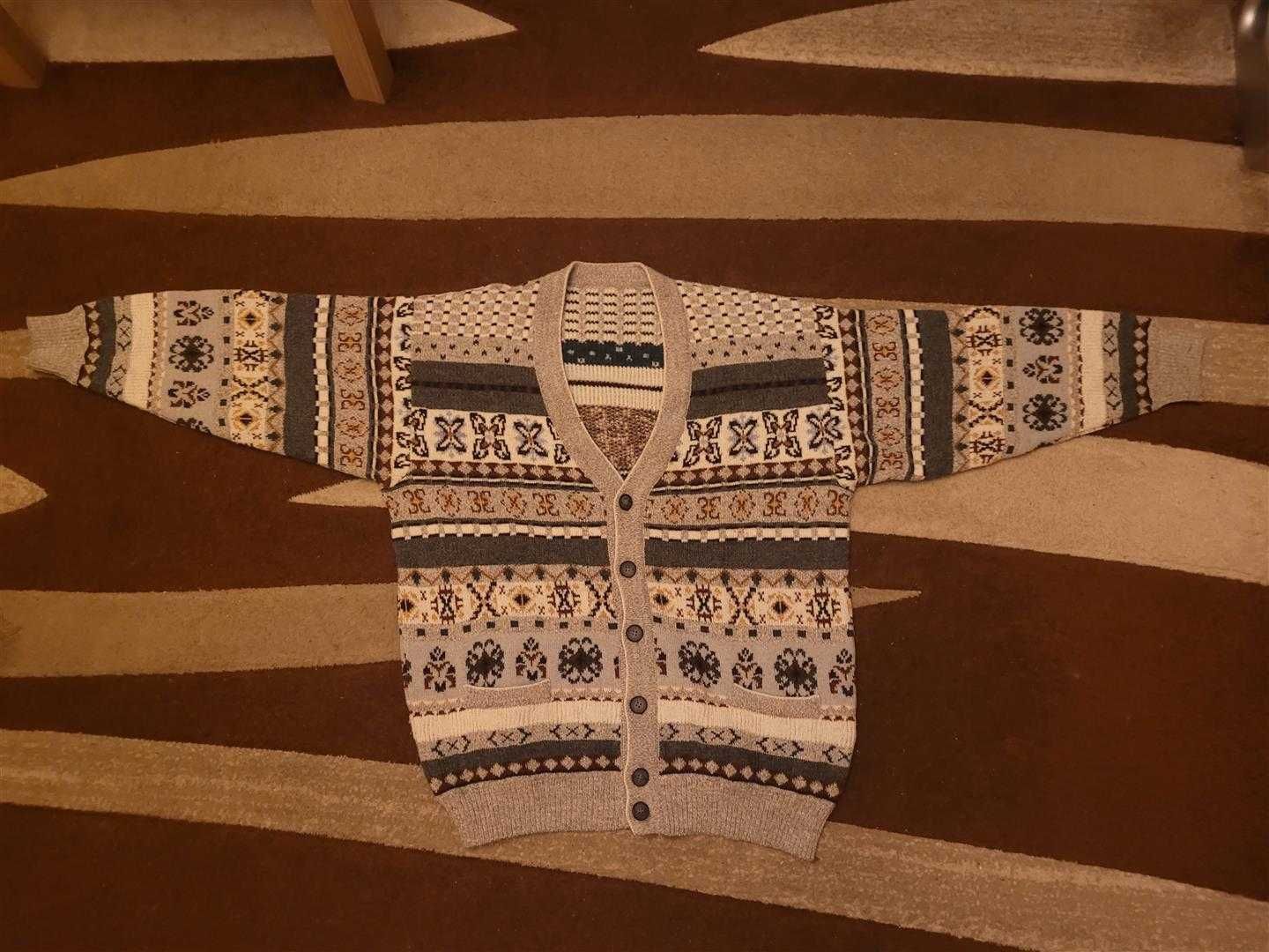 Męski Sweter - Rozmiar 50, Zima, Wełna, Zadbany, Guziki