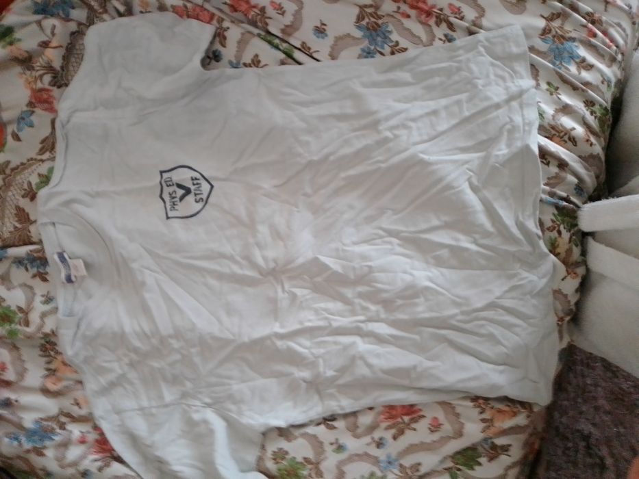 O nome da Rosa - Umberto Eco-9 ediçao-Difel-8E -Tshirt Gap-2E Desde 2E