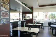 Pastelaria Gelataria na Marginal de Buarcos com esplanada,  garagem,