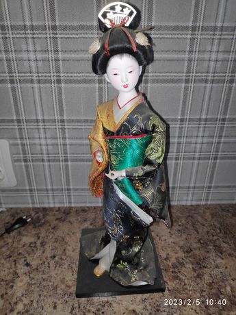лялька колекційна японка