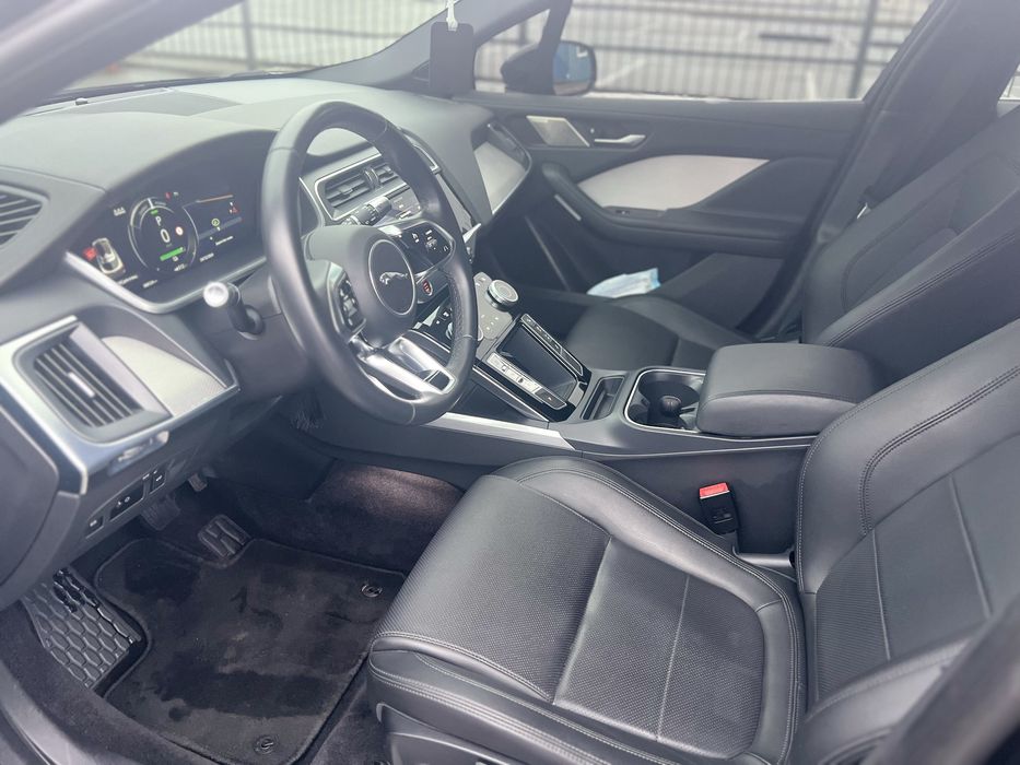Jaguar I pace 2018