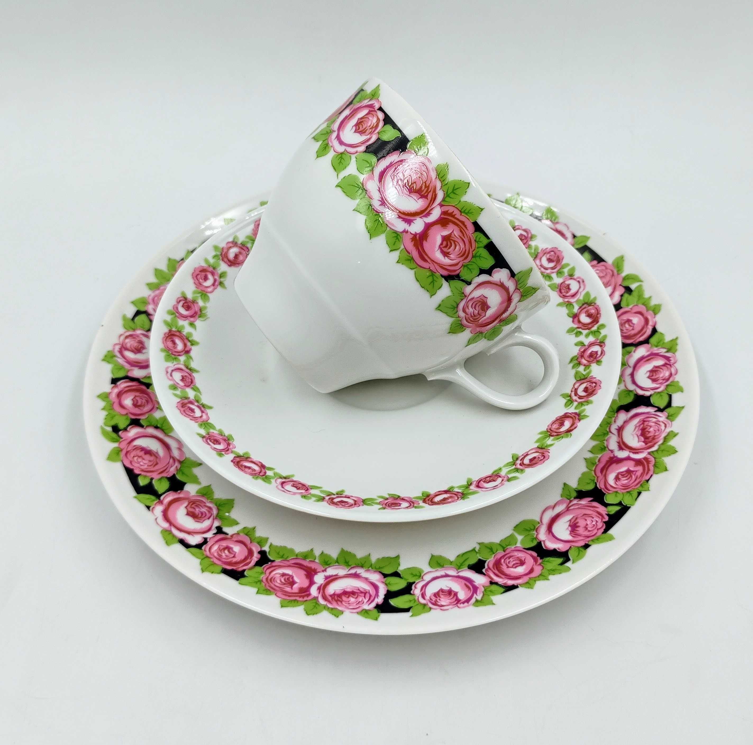 Trio Ilmenau Henneberg róże różyczki filiżanka porcelana retro kwiaty