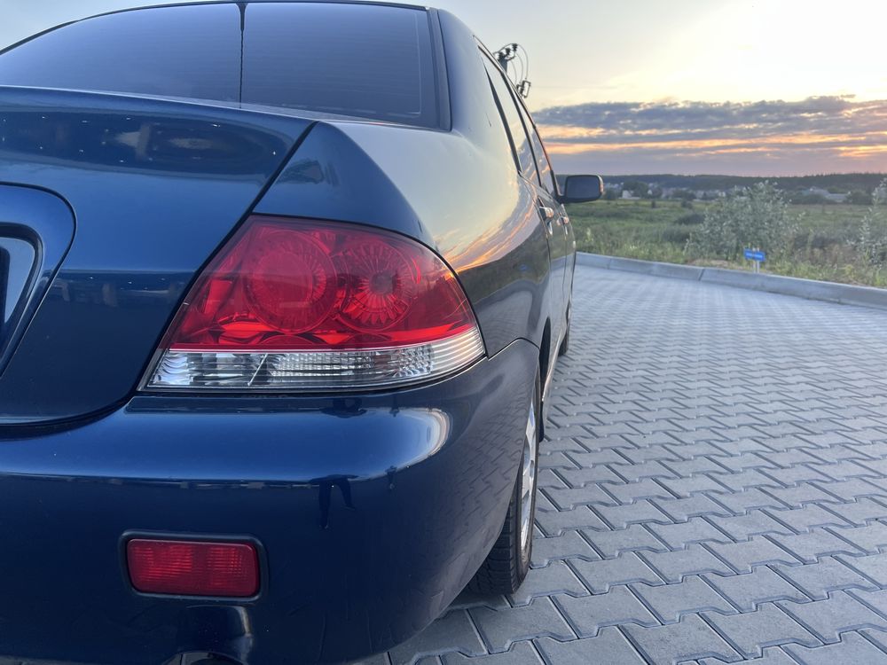 Mitsubishi lancer 9