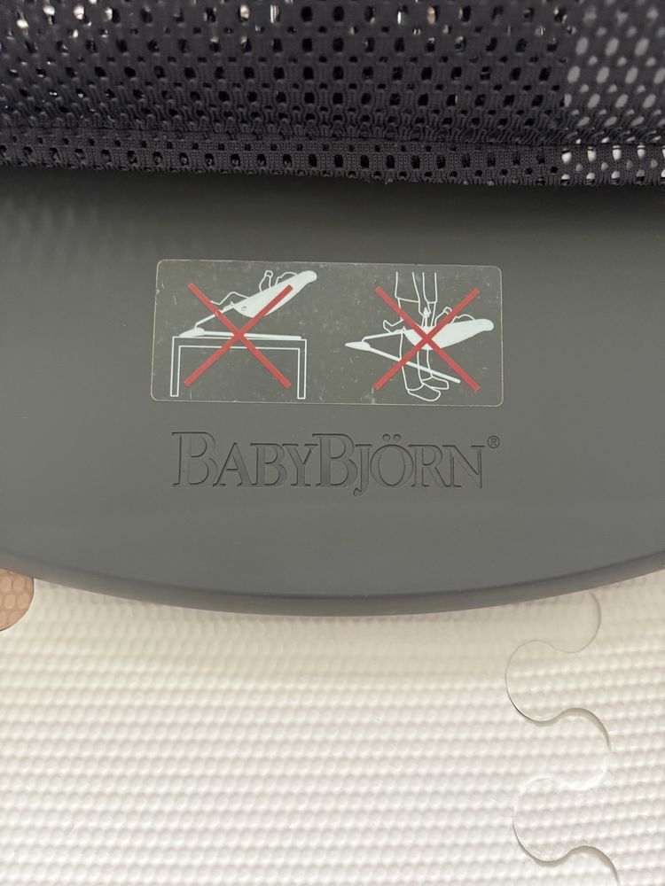 Leżaczek Babybjörn Bliss Mesh Antracyt