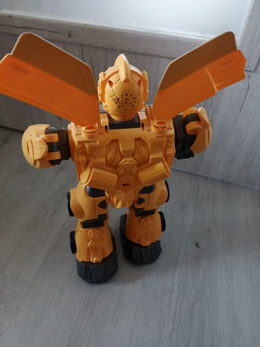 Bummble Będę na pilota robot