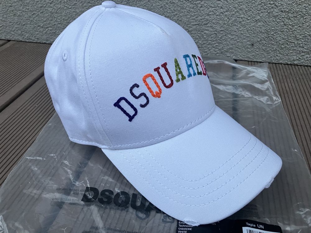 Dsquared2 luksusowa damska czapka Nowa White