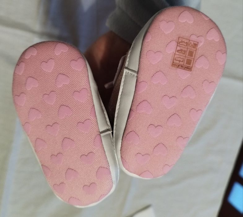 Calçado novo tamanho 11 bebe menina