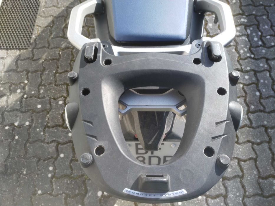 Kit GIVI SR1201  + BASE Top Case GIVI M5 Honda Transalp XL750