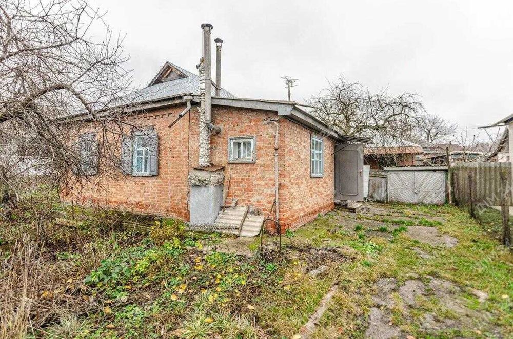 Окремий будинок в Нових Санжарах.