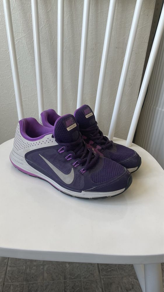 Кросовки Nike 40р 25,5см