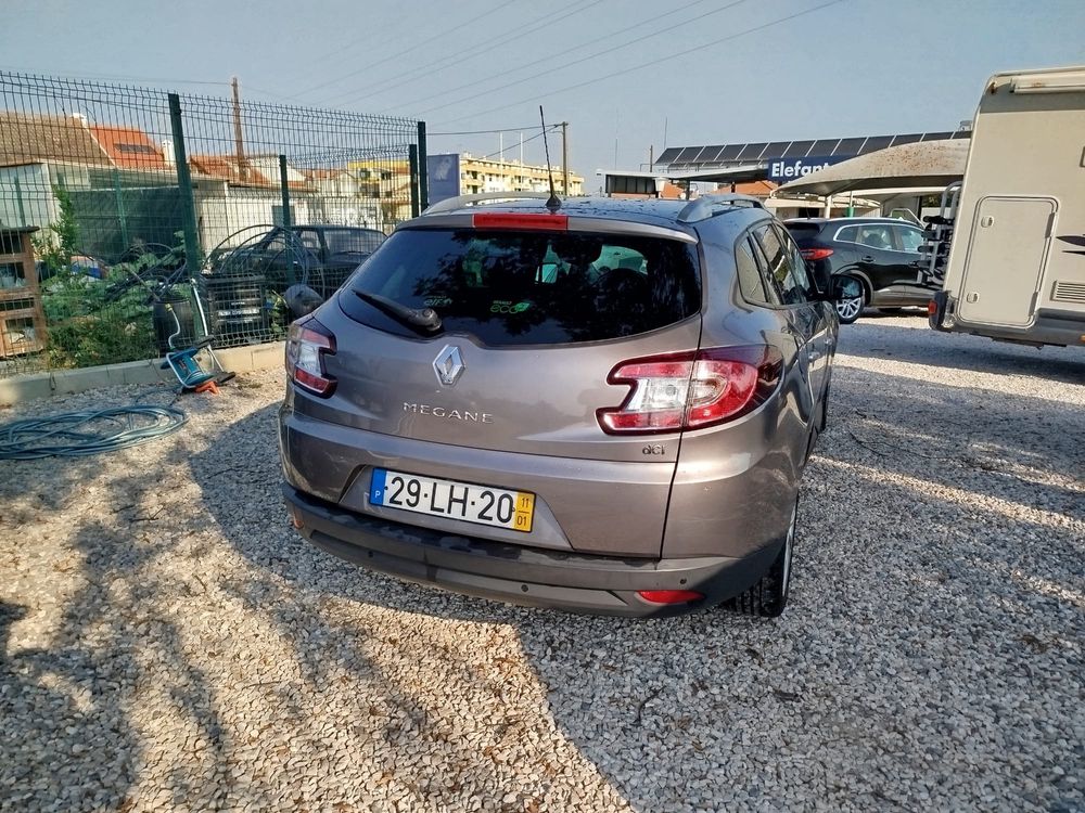 Renault Mégane Sport Tourer 1.5 dCi Dynamique 110cv – Janeiro 2011