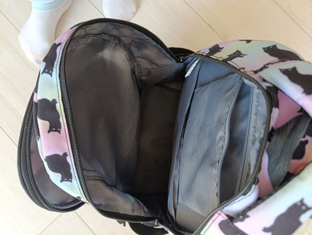 Plecak szkolny Inside 16″ dla uczniów klas 1-3 firmy Incood ombre koty