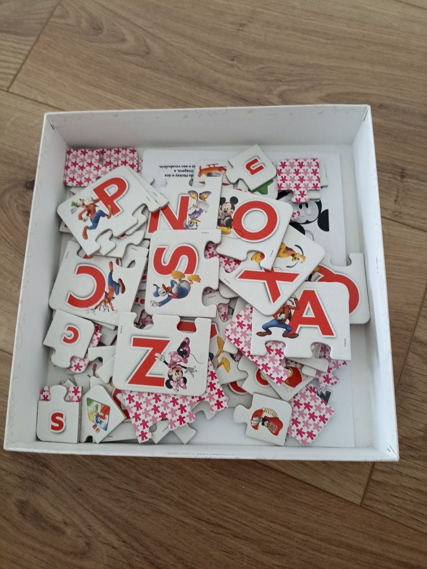Puzzle letras Muckey