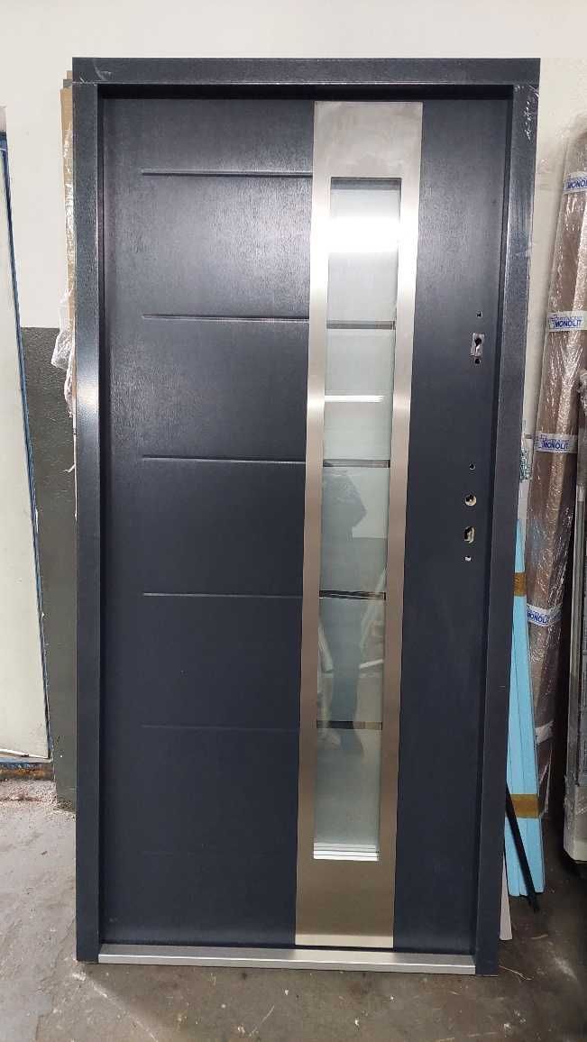 Drzwi wejść. zewn. gr. 72 mm piana, 90 prawe - Okazja - kolor antracyt