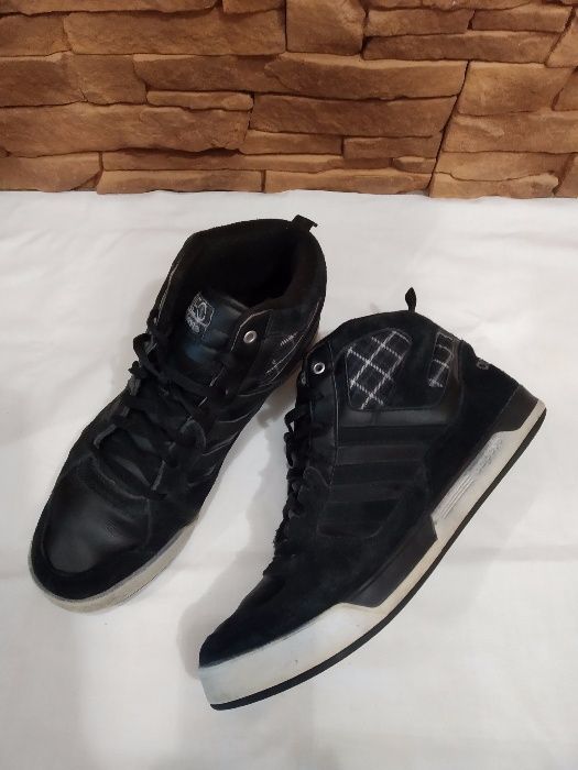 Кожаные оригинальные кроссовки Adidas Neo